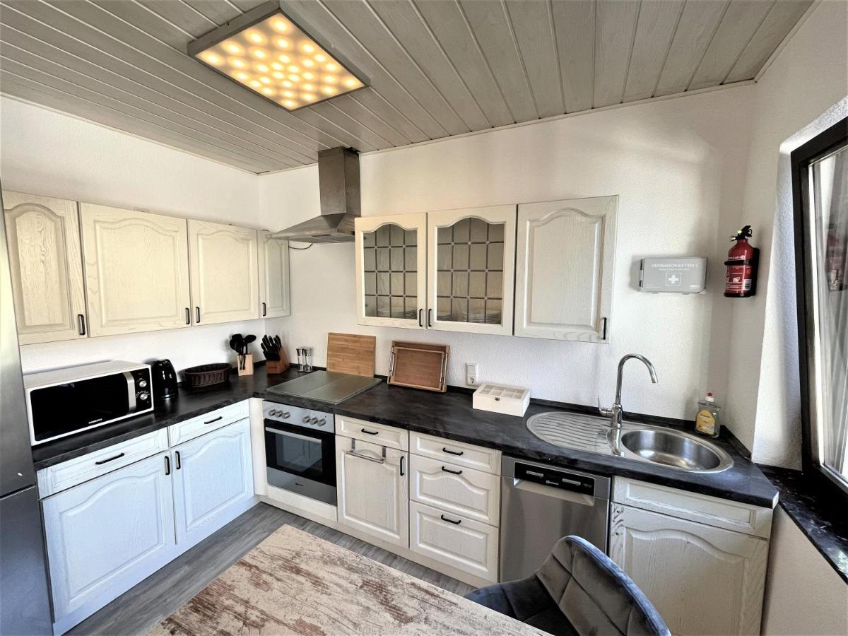 Ferienwohnung Traumaussicht Kamin Balkon Burgblick 65 Zoll TV Netflix Sky Joyn Lindenplatz Bullay Exterior foto